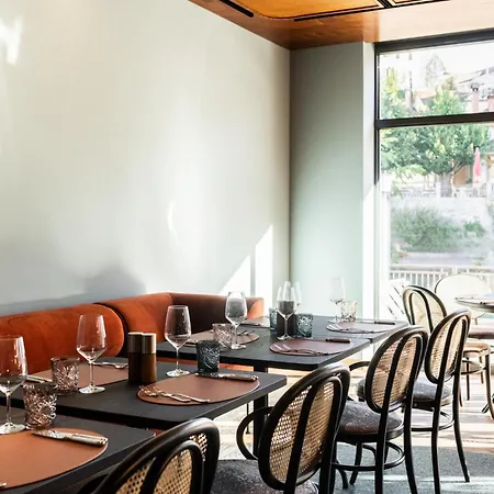 Aare ホテル トゥーン